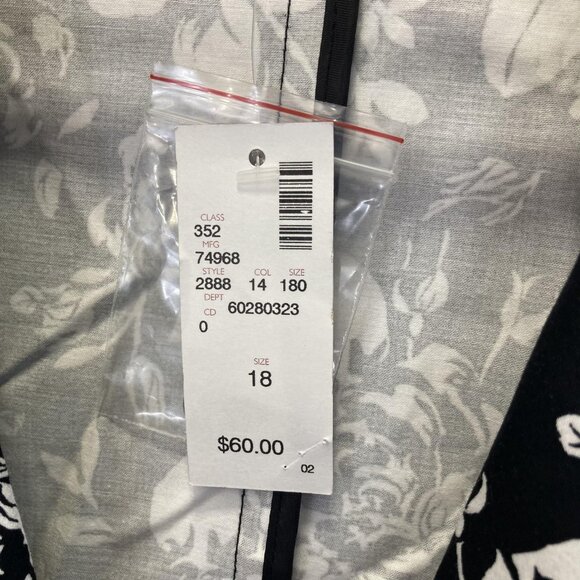 NWT Avenue Lighweight Floral Blazer Jacket Womens 18 Black White Ruched Sleeve - Picture 9 of 14